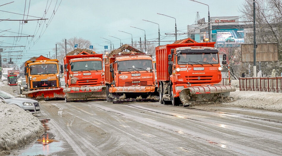 Все городские грейдеры сегодня расчищают улицы в частном секторе