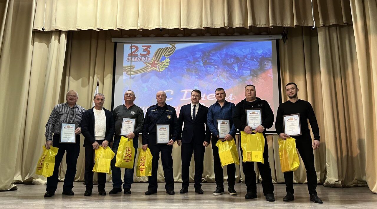 Торжество мужества и чести прошло в Выгоничском районе