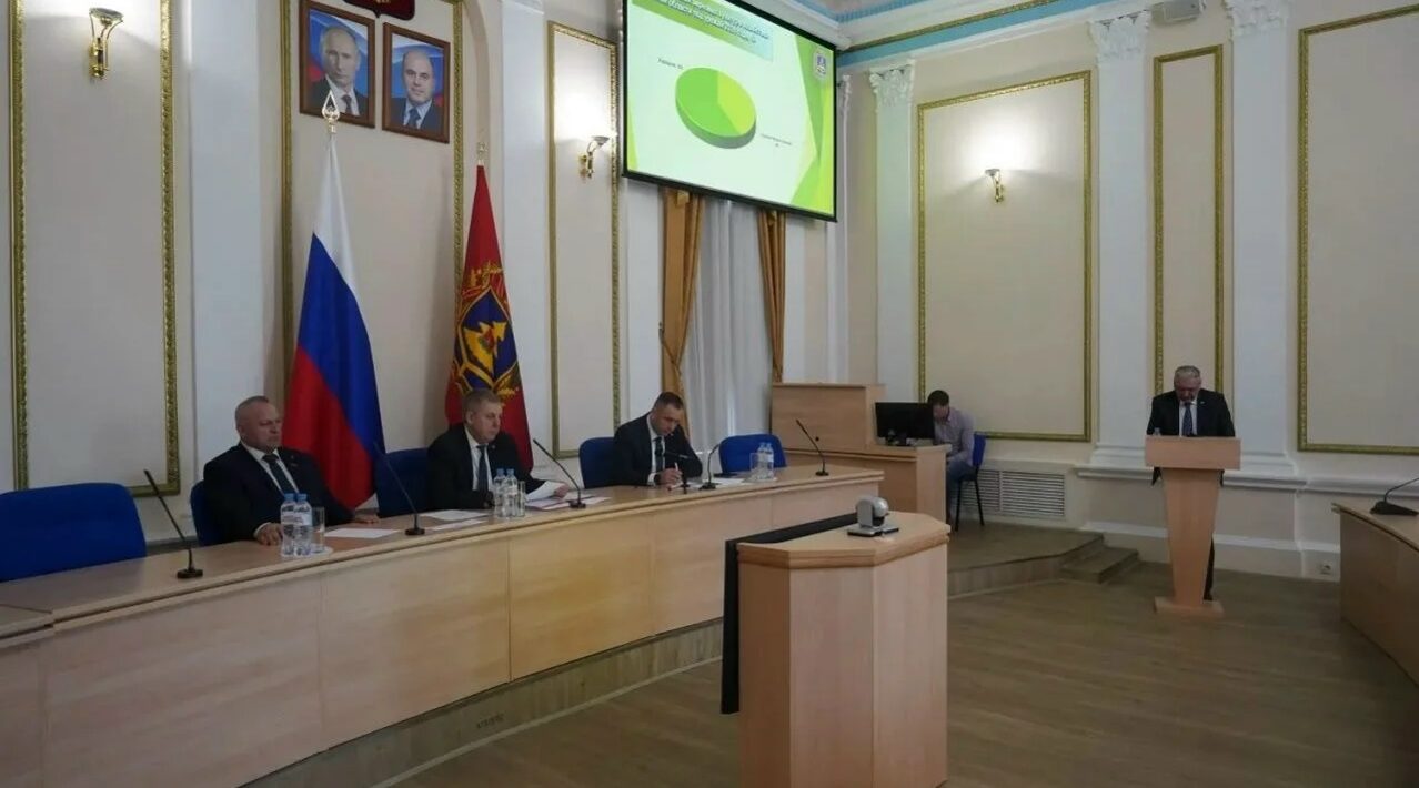 В Брянской области на оперативном совещании обсудили ход весенне-полевых работ