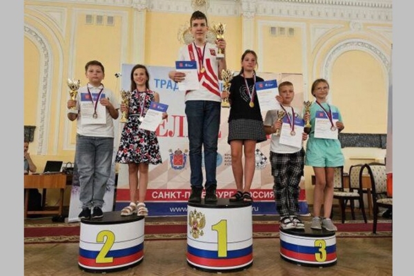 Брянец Илья Мглинец завоевал серебряную медаль на Всероссийском турнире по шашкам