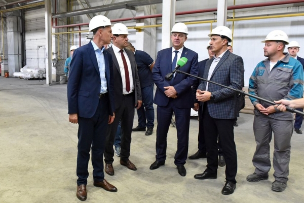 Губернатор Александр Богомаз рассказал о крупнейшем в ЦФО брянском производителе цемента