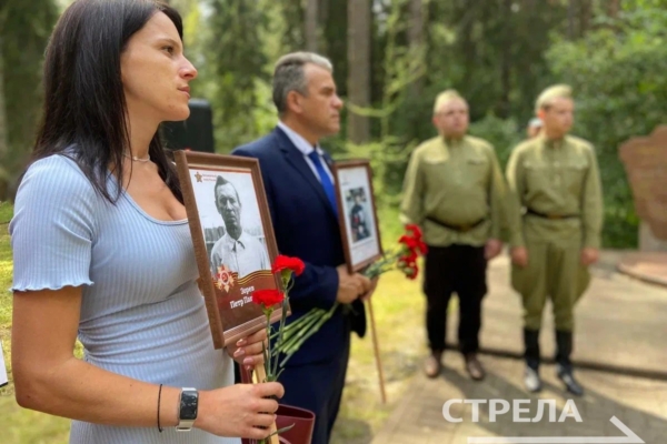 Под Брянском в память военкоров всех времен прошла акция «Мечом и словом»