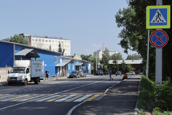 По нацпроекту в Брянске капитально отремонтировали улицу Проектируемую