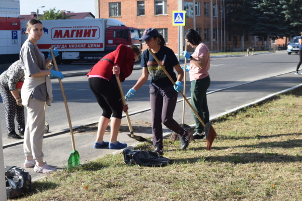 Трудовые коллективы Выгоничского района вышли на субботник