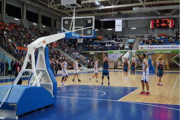 Брянские баскетболисты спустя 11 лет вернулись в Высшую лигу