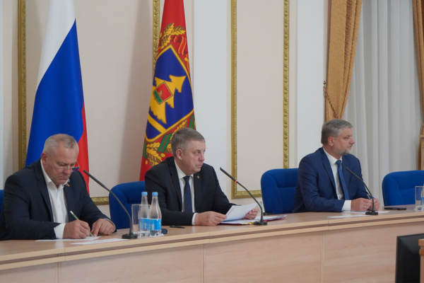 Брянский губернатор потребовал дать правовую оценку каждому факту сбоя в подаче тепла