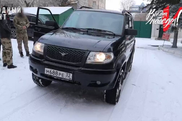 Брянский «Народный фронт» передал военным пять машин