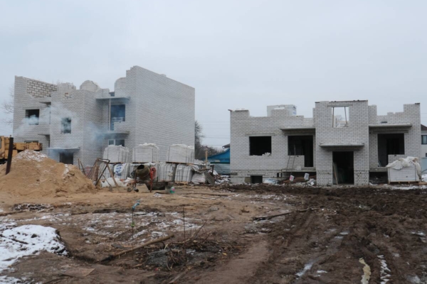 В Стародубе полным ходом идёт строительство домов для детей-сирот