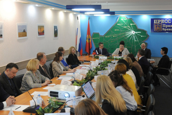 На Брянщине подвели итоги работы по повышению финансовой грамотности за 2024 год