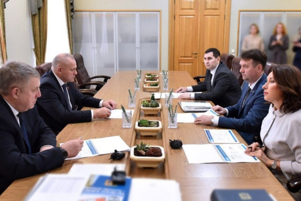 Александр Богомаз провел встречу с генеральным директором АО «Газпром энергосбыт Тюмень»