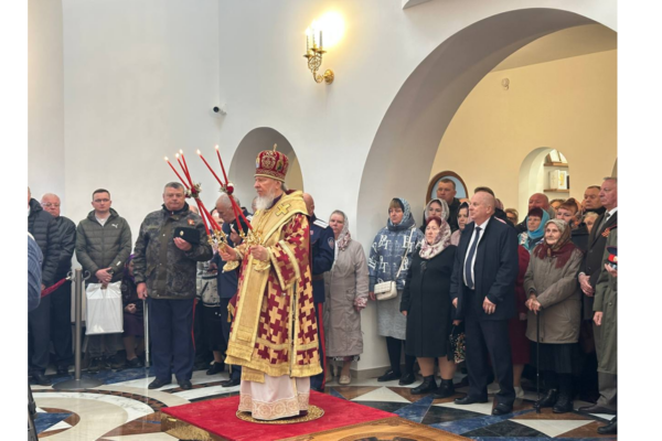 В селе Меленск освятили храм, построенный на пожертвования семьи брянского губернатора