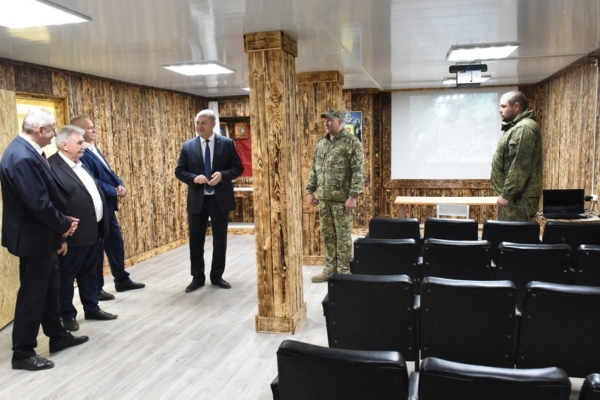 Губернатор Александр Богомаз в приграничье посетил расположение брянских защитников