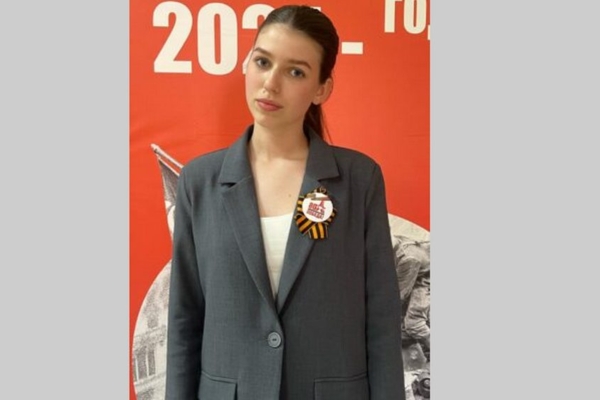 Брянские школьники и активисты отметили значимость акции «Георгиевская ленточка»