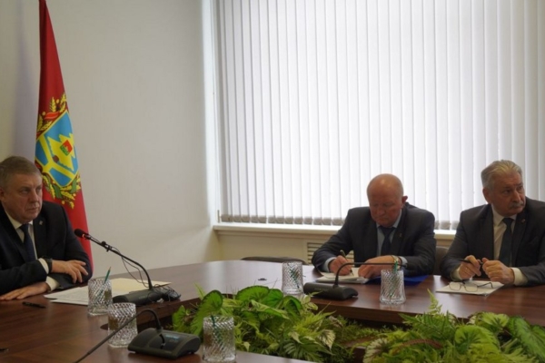 Александр Богомаз доложил о ходе проведения весенне-полевых работ в 2025 году