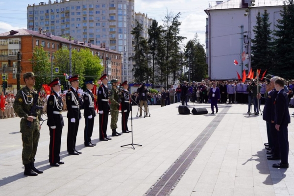 В Брянске будущие защитники Отечества принесли клятву верности ветеранам
