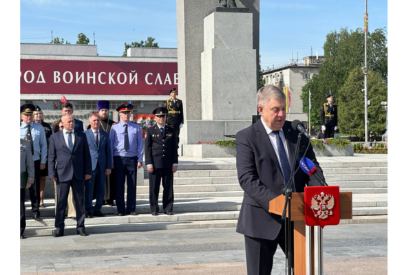 В Брянске прошел торжественный митинг в честь Дня пограничника