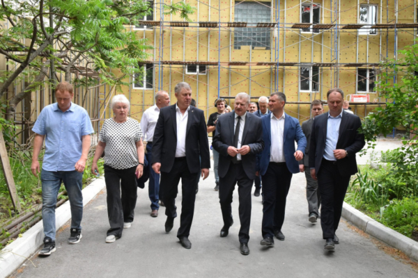 В Брянске в здании филиала Сеченовского медицинского университета продолжаются работы