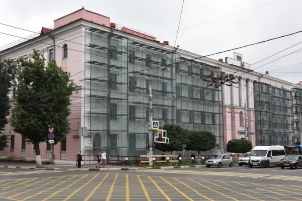 В Брянске на объекте филиала Сеченовского университета трудятся 150 рабочих