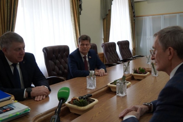 Глава Брянщины провел рабочую встречу с членом Центрального избиркома РФ Николаем Левичевым
