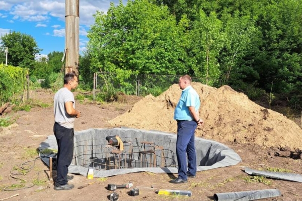 В Комаричском районе возводят новую водонапорную башню