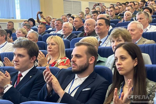 В Брянске прошел Гражданский форум «Год защитника Отечества — символ национального единства и патриотизма»