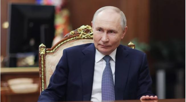 Путин пообщался с автодорожником из Брянской области