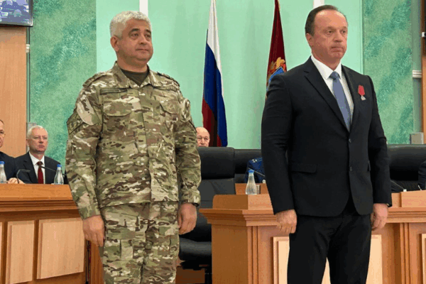 Первому командиру «БАРС-Брянска» Сергею Антошину вручили государственную награду