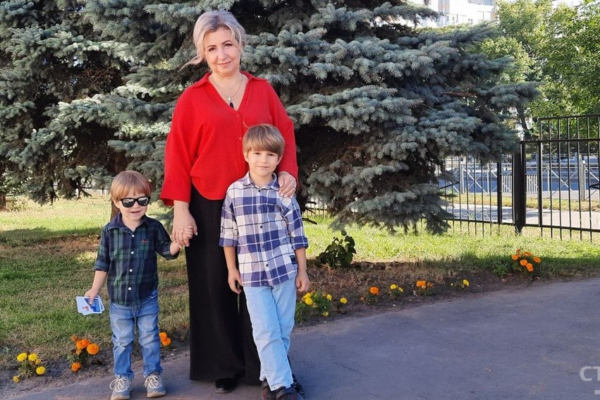 Уполномоченный по правам ребенка в Брянской области Инна Мухина проголосовала на выборах губернатора