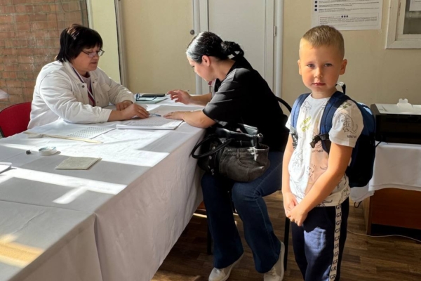 Сын полицейского сделал первые шаги к большой мечте на избирательном участке