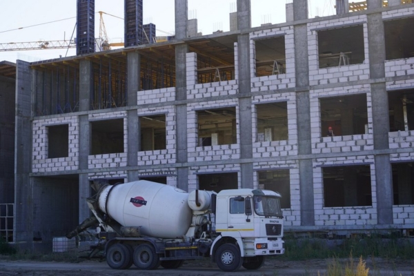 В Брянске строится еще одна школа на 1225 учеников