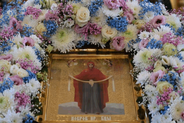 Православные брянцы отмечают Покров Пресвятой Богородицы