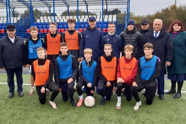 В Погарском районе с рабочей поездкой побывал депутат Госдумы Олег Матыцин