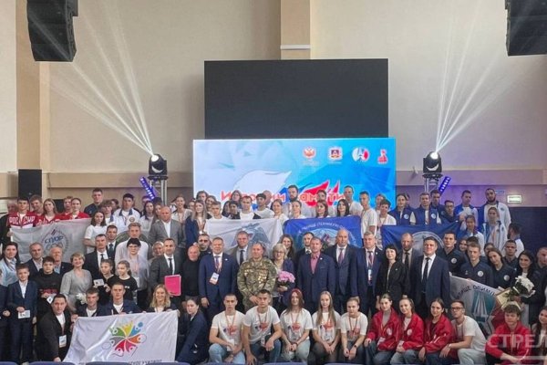 В Брянске открылся молодежный марафон «Истории памяти и славы»