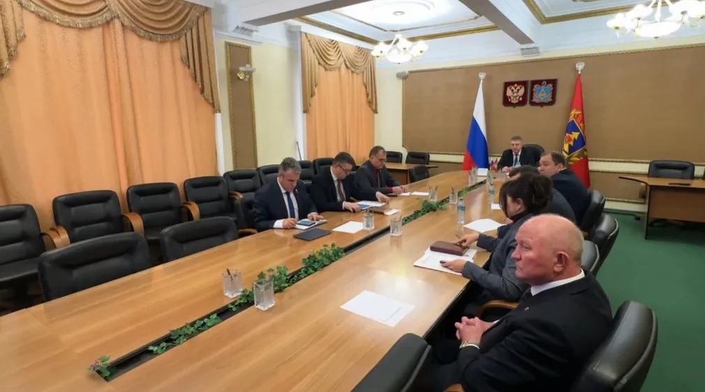 Вместе со страной Александр Богомаз следит за ходом прямой линии с Владимиром Путиным