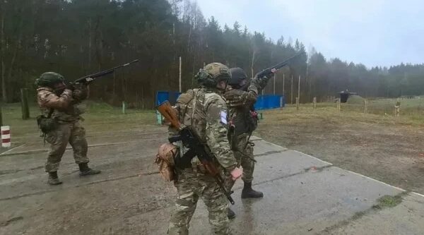 Врио губернатора Ковальчук познакомился с бойцами «БАРС-Брянск»