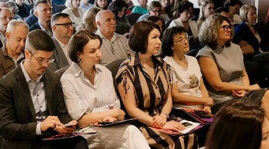 Брянская область снижает показатели заболеваемости ВИЧ и делится опытом на межрегиональном уровне