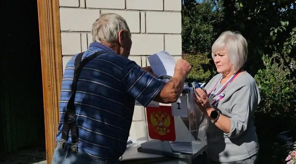В Выгоничском районе стартовало досрочное голосование на дому