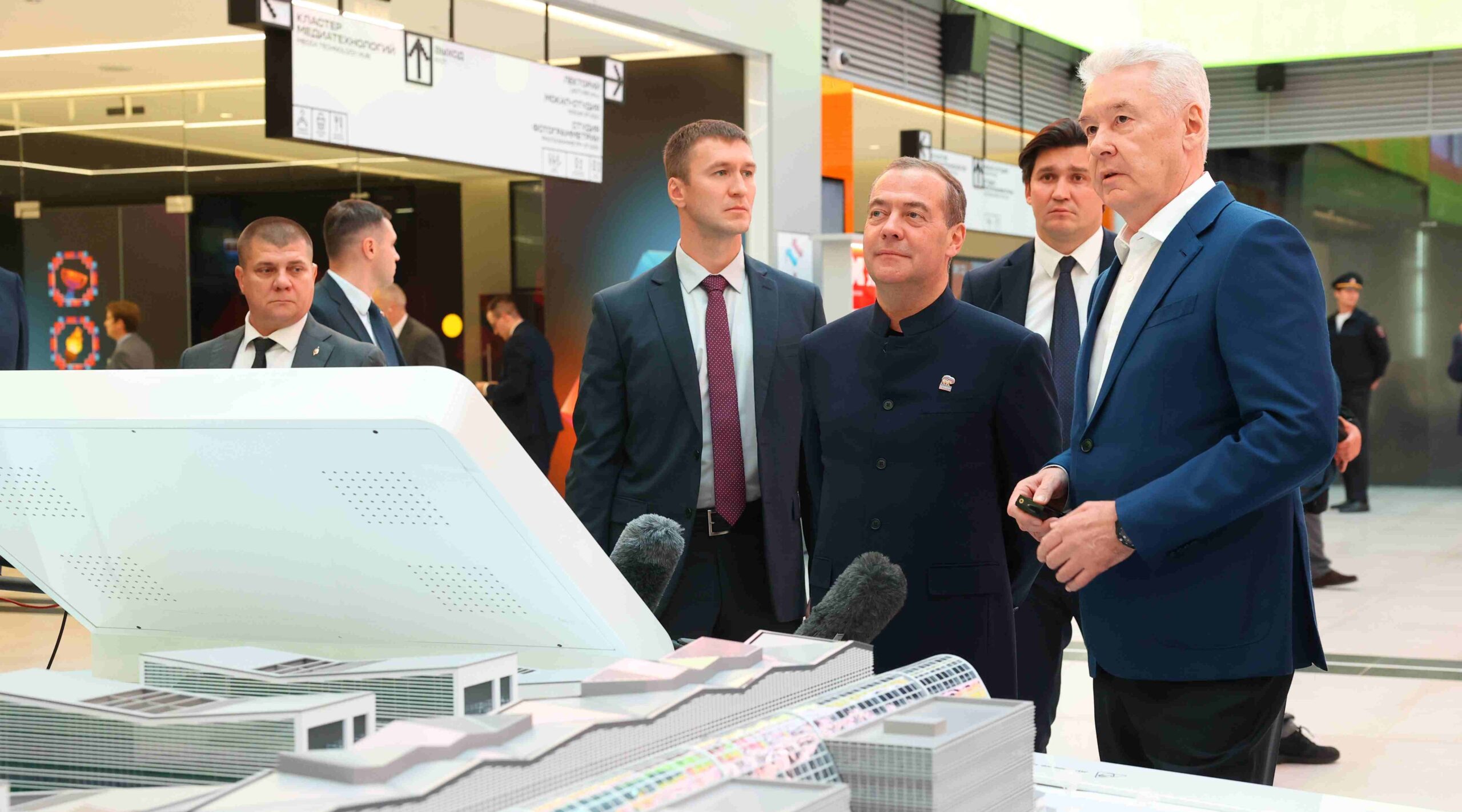 Дмитрий Медведев: технологическое лидерство должно стать основой российской экономики