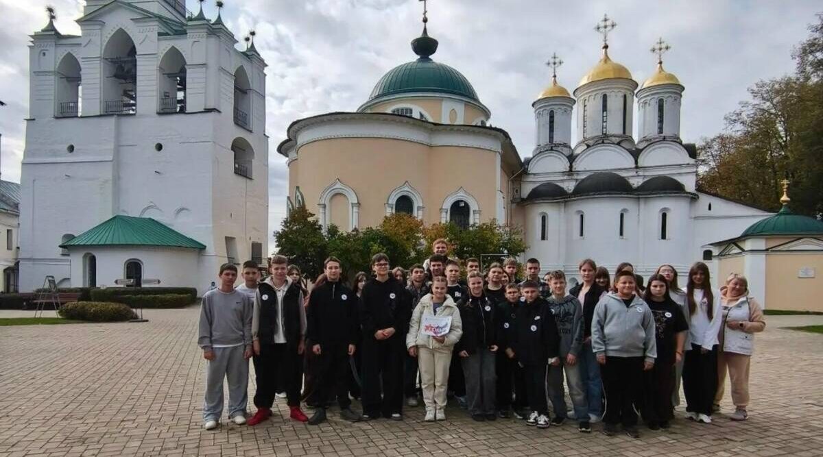 Стародубские кадеты побывали в путешествии по «Золотому кольцу Руси»