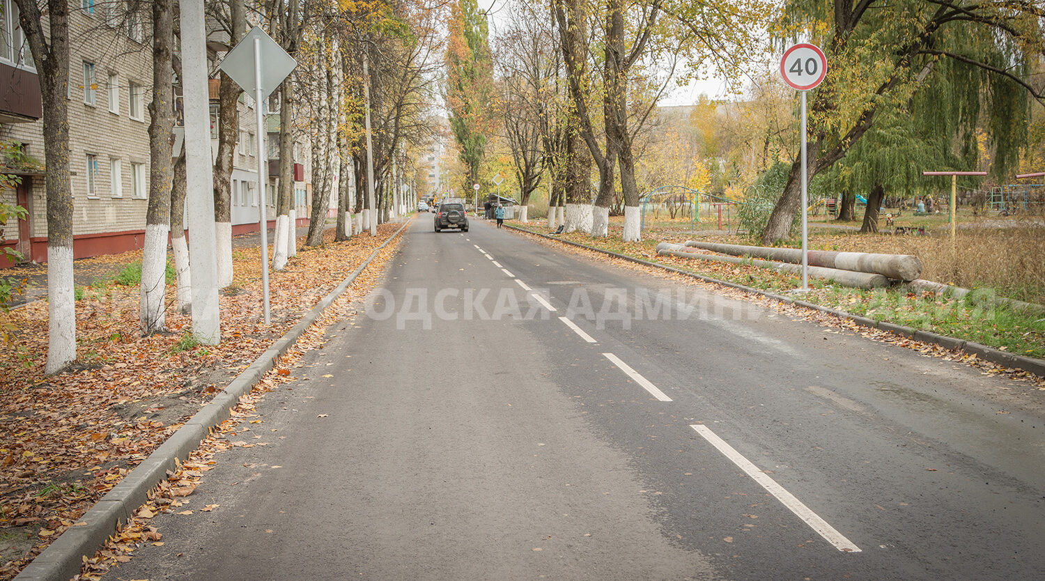 На отремонтированной улице Вяземского построили две парковки
